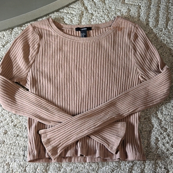 Top - Picture 1 of 2